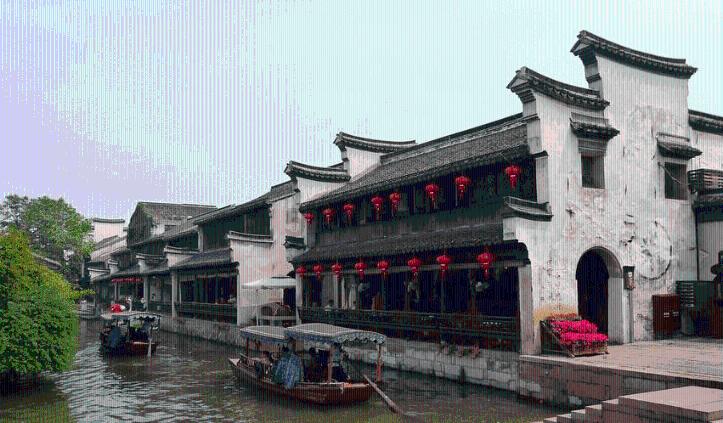 逃离可爱村落